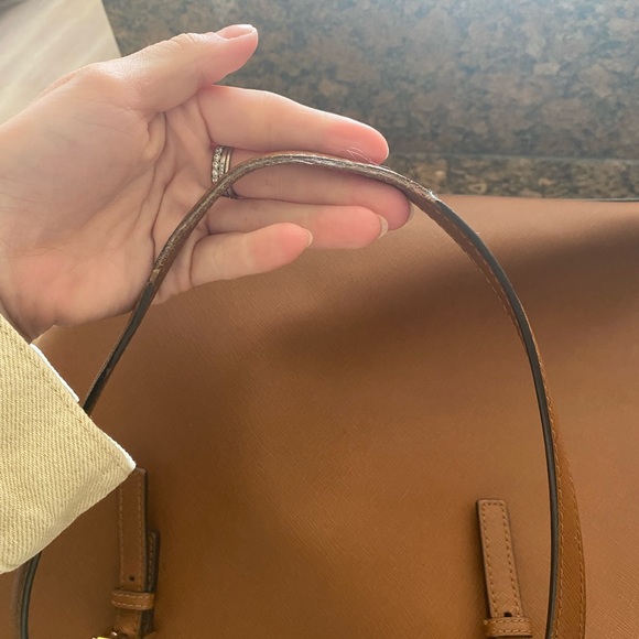 Micheal Kors Camel Shoulder Bag - Picture 6 of 9